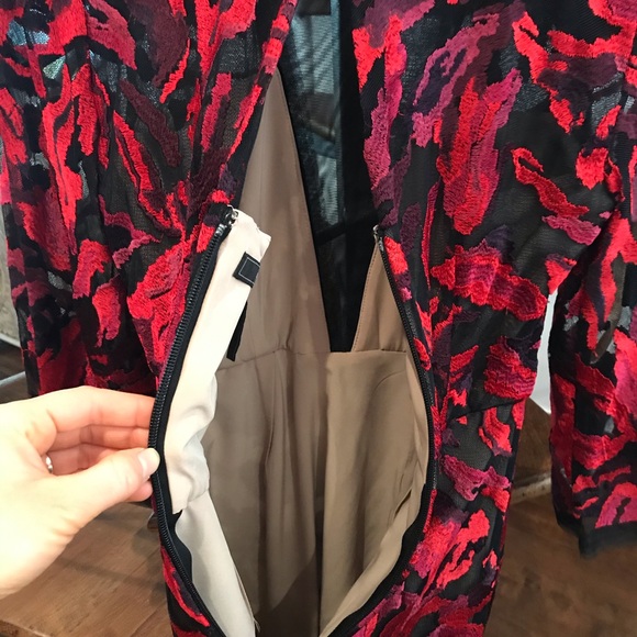 BCBG Yasmyn Embroidered Long Sleeve Dress - Picture 11 of 14